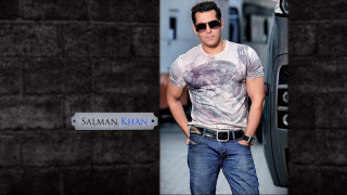 Man white shirt jeans sign - a white shirt and jeans free wallpaper