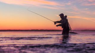 Fisherman sunset beach mountain water - his hand free wallpaper