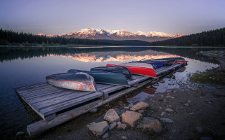 Dock boats mountains sunset nature - bob thompson free wallpaper