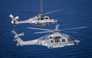 Military helicopters ocean sky water - propeller free wallpaper