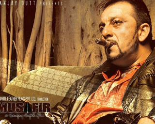 Man cigarette couch chain leather - movie poster free wallpaper