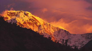 Mountain snowy cloudy sky autumn - sky in the background free wallpaper