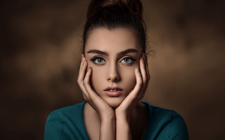 Elina karimova portrait woman hands - her face free wallpaper