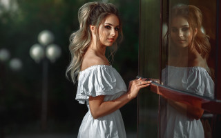 Woman white dress mirror reflection 2 - a hand free wallpaper