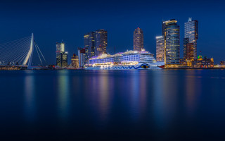 City skyline bridge night lights 5 - a large building in the background free wallpaper