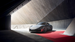 Silver sportscar tunnel redcarpet wall - a tunnel free wallpaper