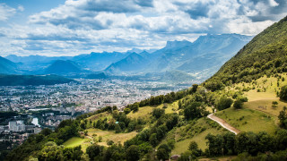 Mountain city valley road bridge - a high point of view free wallpaper
