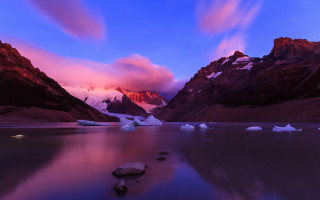 Mountain lake icebergs sunset pink - emiliano ponzi free wallpaper
