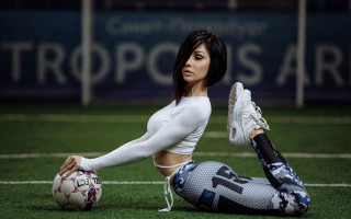 Elina karimova soccer athletic asia - a soccer ball free wallpaper