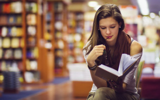 Library reader brownhair blurry cafe - manga free wallpaper