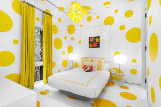 Bedroom yellow white polka dot - vibrant free wallpaper