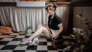 Woman sitting checkered floor broom - floor free wallpaper
