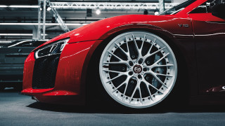 Red sports car garage rimlights - other car behind free wallpaper