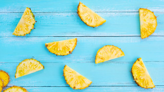 Blue pineapple table knife fruit - fructose free wallpaper