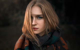Woman longhair scarf serious look - rpg portrait free wallpaper