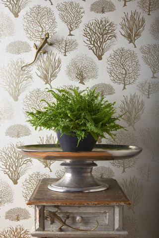 Potted plant metal tray table - anne rigney free wallpaper