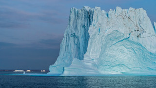 Large iceberg ocean sky clouds - domirinic fegallia free wallpaper