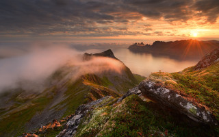 Mountain foggy valley distant water - a sun free wallpaper
