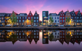 Dusk houses water boat cityscape - dusk free wallpaper