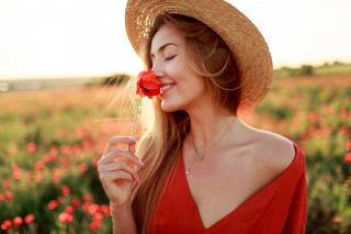 Woman hat flower smiling field - a field of flowers free wallpaper