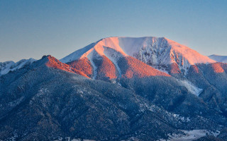 Mountain snow tiltshift night starry - peak in the distance free wallpaper