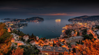 City lake boats night lit - a sky background free wallpaper for desktop