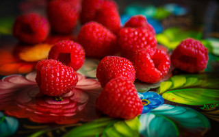 Raspberries flower plate macro photorealism - a bunch of raspberries free wallpaper