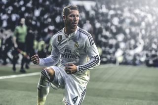 Man soccer uniform running field - a soccer uniform free wallpaper