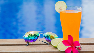 Tropical drink sunglasses pool flower - dorothy coke free wallpaper