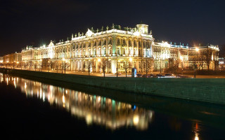 Large building clock tower night 25 - a bridge in front free wallpaper
