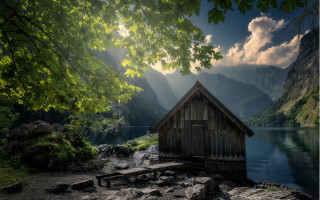 Cabin lake mountains trees cloudy - a cabin free wallpaper
