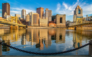 City skyline bridge river chain - a bridge and a river in front free wallpaper