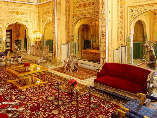 Red room couch rug chair - a red rug free wallpaper