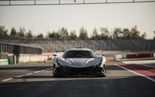 White sports car race track 20 - a race track free wallpaper for desktop