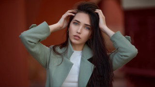 Woman longhair serious fashion artnouveau - art nouveau free wallpaper