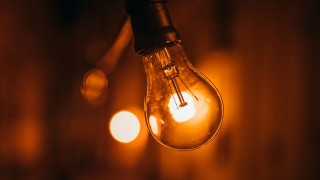 Light bulb ceiling background moon - rembrandt free wallpaper
