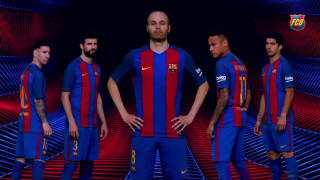 Men standing wall red blue - uniform free wallpaper for desktop