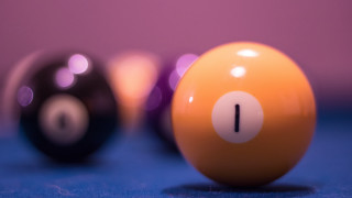 Poolball front pooltable cue shift - shallow free wallpaper