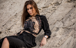 Aramenta beach blackdress rockwall cigarette - contemporary fashion free wallpaper