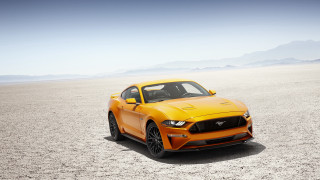 Yellow mustang desert mountains blue - the background free wallpaper