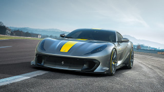 Silver sports car yellow stripes - yellow stripe free wallpaper
