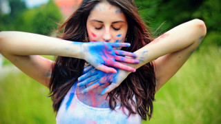 Painted hands fauvism sleeping outdoors - paint free wallpaper