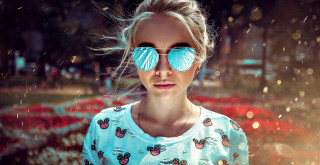 Girl sunglasses flowerfield rain blurry - her face and hair free wallpaper