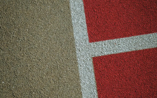 Red white wall tiltshift bruce - wall free wallpaper