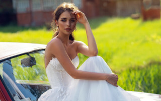 Woman white dress car field - a red car free wallpaper