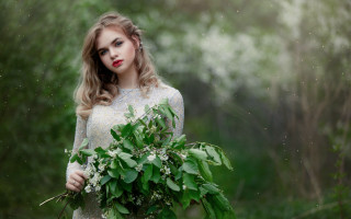Woman bouquet rain forest magic - a bouquet of flowers free wallpaper