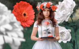 Woman clock flower wreath bridal - whimsical free wallpaper