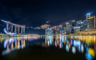 Tokyo cityscape night starry sky - a body of water in front free wallpaper