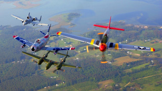 Three airplanes sky town lake - winning free wallpaper
