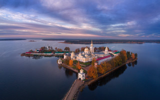 White building lake forest horizon - top of a lake next free wallpaper